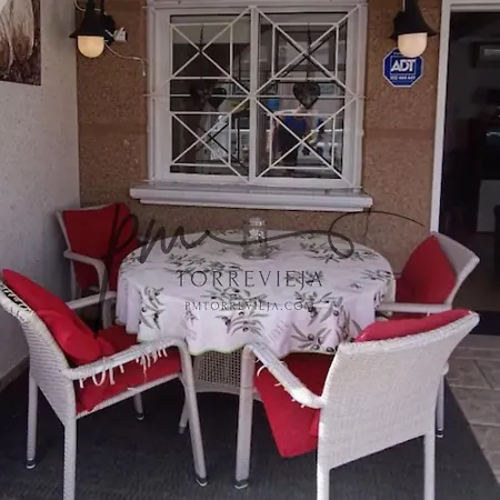 펜션 Quadro-pool-barbeque-torrevieja 또레비에하